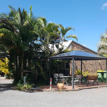 Beerwah Motor Lodge エクステリア 写真